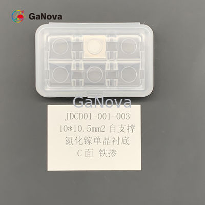 10*10,5mm2 C-Face Fe-Doped SI-type vrijstaand GaN enkelkristallig substraat Macro-defect Dichtheid 0cm−2 TTV ≤ 10 μm Resistiviteit 106 Ω·Cm RF-apparaten Wafer